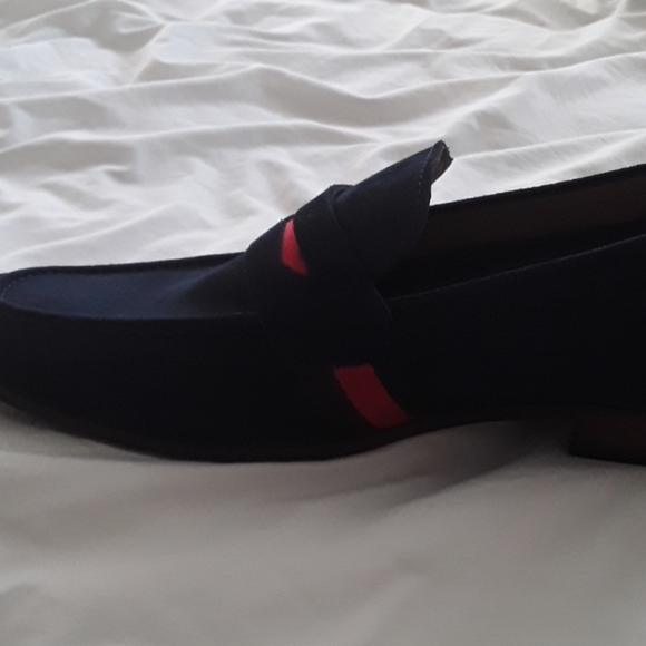 Shoes - Picture 3 of 3